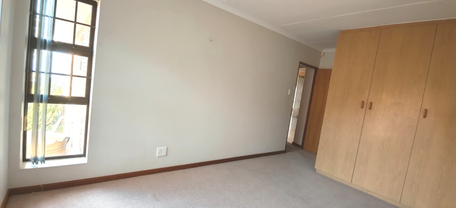 5 Bedroom Property for Sale in Dana Bay Western Cape